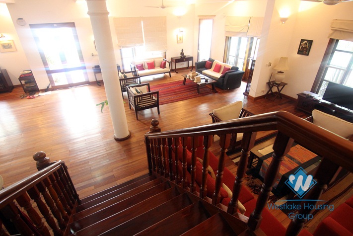 Swimming pool house with lots of space for rent in Tay Ho